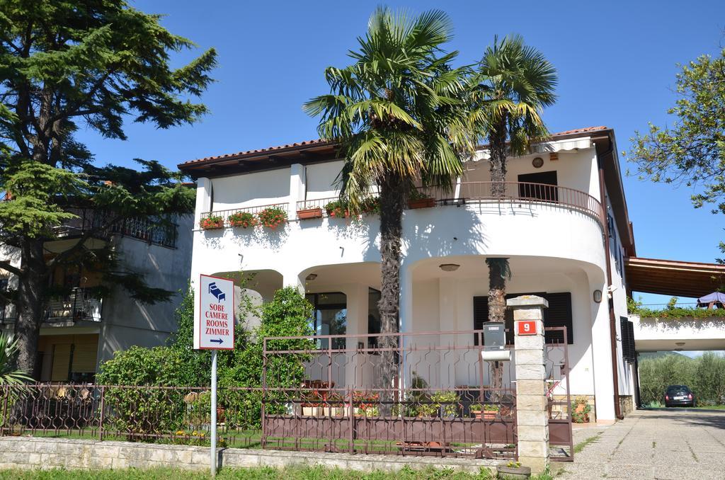Apartments Bertok Capodistria Esterno foto
